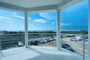 Изображение Изображение: Трёхместный люкс с панорамой #1 #4