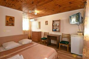 Изображение Изображение: Двухкомнатный пятиместный номер (№ 7) #1 #3