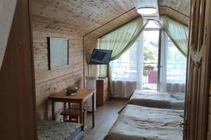 Изображение Изображение: Трехместный номер с дополнительным местом № 3 #1 #6