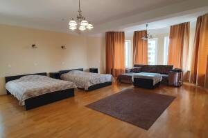 Изображение Изображение: Двухместный номер № 4 с 2 двухспальными кроватями #1 #2