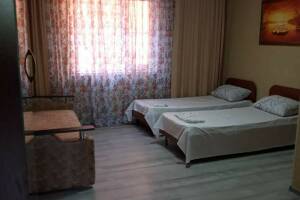 Изображение Изображение: № 2 Номер «Стандарт» 4-х местный #1 #2