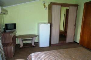 Изображение Изображение: Четырехместный номер без балкона с видом на горы #1 #9