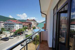 Изображение Изображение: Четырехместный номер с балконом #1 #6