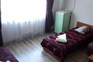 Изображение Изображение: Улучшенный трехместный номер #1 #2