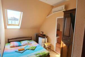 Изображение Изображение: Двухместный номер со всеми удобствами #1 #2