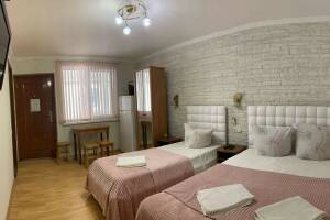 Изображение Изображение: 3-х местный «Люкс» (кухня общая) #1 #4