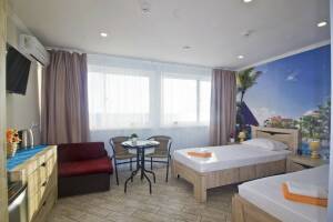 Изображение Изображение: Трехместный номер с раздельными кроватями #1 #2