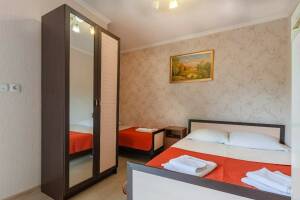 Изображение Изображение: Трёхместный номер «Стандарт» #1 #2