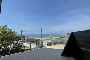 Изображение Изображение: Трёх-четырехместная студия «Люкс» с видом на море #1 #2