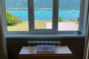 Изображение Изображение: Двухкомнатный номер с балконом с видом на море #1 #2