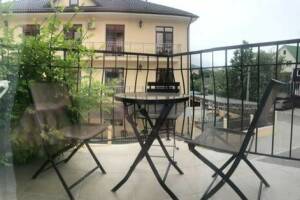 Изображение Изображение: Трехместный «Стандарт» с балконом #1 #2