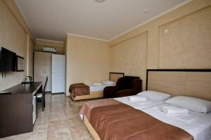 Изображение Изображение: Трехместный номер без вида на море #1 #4