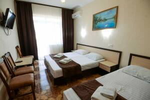 Изображение Изображение: 3-х местный номер «Стандарт» с балконом #1 #3