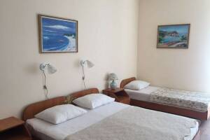 Изображение Изображение: 3-х местный «Люкс» с балконом #1 #5