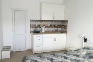 Изображение Изображение: Двухкомнатный с мини-кухней на 2 этаже #1 #4