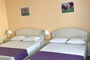 Изображение Изображение: 4-х местный номер с балконом #1 #2