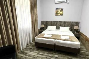 Изображение Изображение: 2-х местный номер с балконом #1 #7