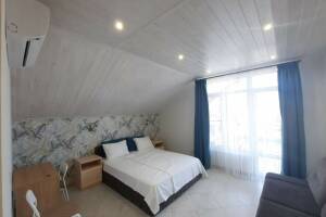 Изображение Изображение: «Полулюкс» с лоджией #1 #2