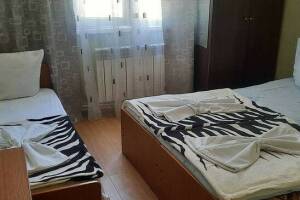 Изображение Изображение: Трехместный «Эконом» #1 #2