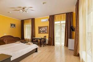 Изображение Изображение: Семейный номер с балконом #1 #3