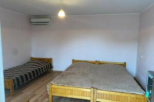 Изображение Изображение: 3-х местный номер с удобствами #1 #4