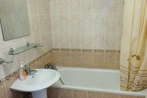 Изображение Изображение: Двухместный номер с 1 кроватью и видом на горы #1 #2