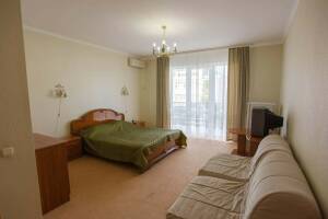 Изображение Изображение: «Стандарт» трёхместный с балконом #1 #7