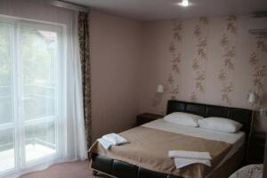 Изображение Изображение: Семейный номер с балконом #1 #2