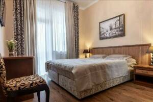 Изображение Изображение: 2-х местный «Бежевый» с видом на парк #1 #2