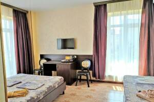 Изображение Изображение: Трехместный Де Люкс Обзорный Вид на море и балкон #1 #6