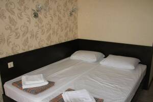 Изображение Изображение: Стандарт с балконом двухместный с доп. местом #1 #5