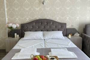 Изображение Изображение: Семейный номер с балконом, вид во двор #1 #7