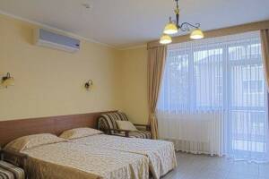 Изображение Изображение: Четырёхместный номер с балконом #1 #6