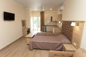 Изображение Изображение: 4-х местный «Люкс» с кухней и видом на море #1 #6