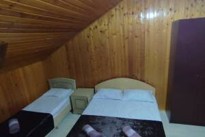 Изображение Изображение: Трехместный номер эконом (11) #1 #9