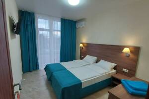 Изображение Изображение: 5-ти местный 2-х комнатный «Семейный» #1 #7