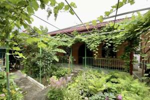 Изображение отеля / гостиницы "Гостевой дом на Вишневой"