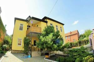 Изображение отеля / гостиницы "Дом на Изумрудной"