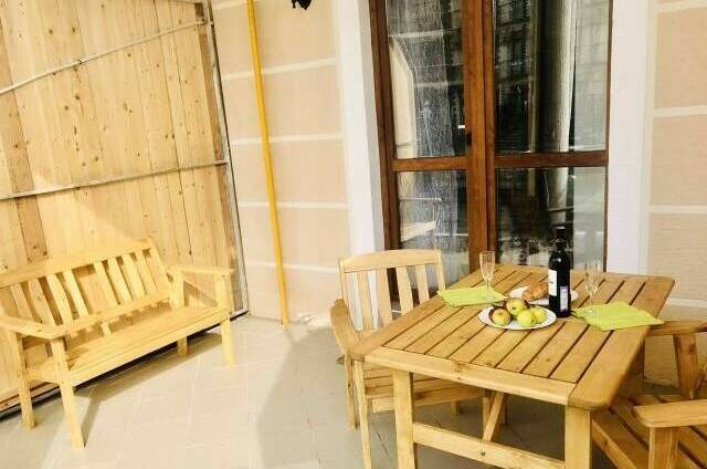 Изображение квартиры "Студия с террасой на Толстом мысе" #1