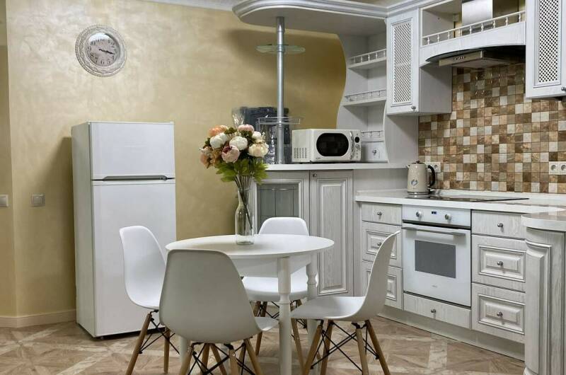 Изображение Изображение квартиры &quot;Квартира-студия 75 м² «Ева-Мария в Риме»&quot; #10 #8