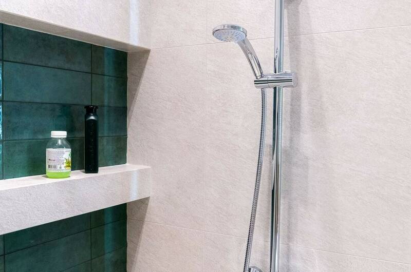 Изображение Изображение квартиры &quot;Дизайнерская мансарда в 150 метрах от моря&quot; #9 #7