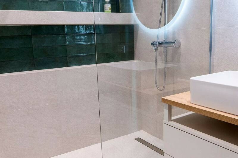 Изображение Изображение квартиры &quot;Дизайнерская мансарда в 150 метрах от моря&quot; #11 #9