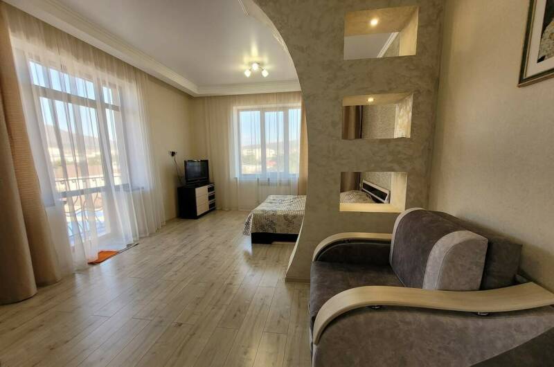 Изображение Изображение квартиры &quot;Евродвушка с видом на горы&quot; #10 #8