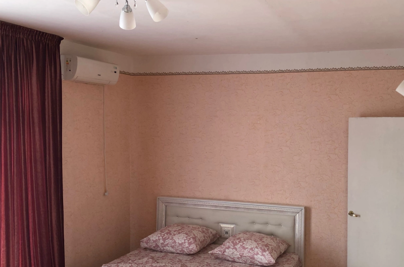 Изображение квартиры "Двухкомнатная квартира на Лакоба 10" #1