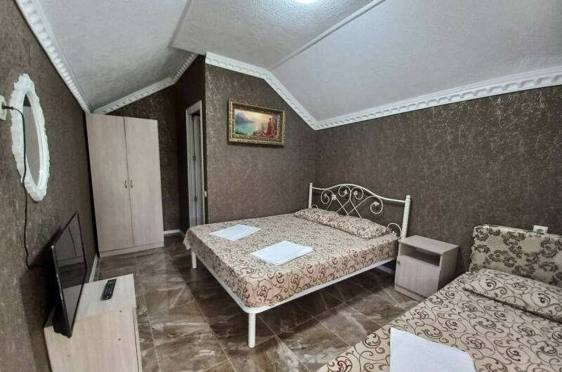 Изображение гостиницы "Гостевой дом «Raiskiy Ugolok»" #1