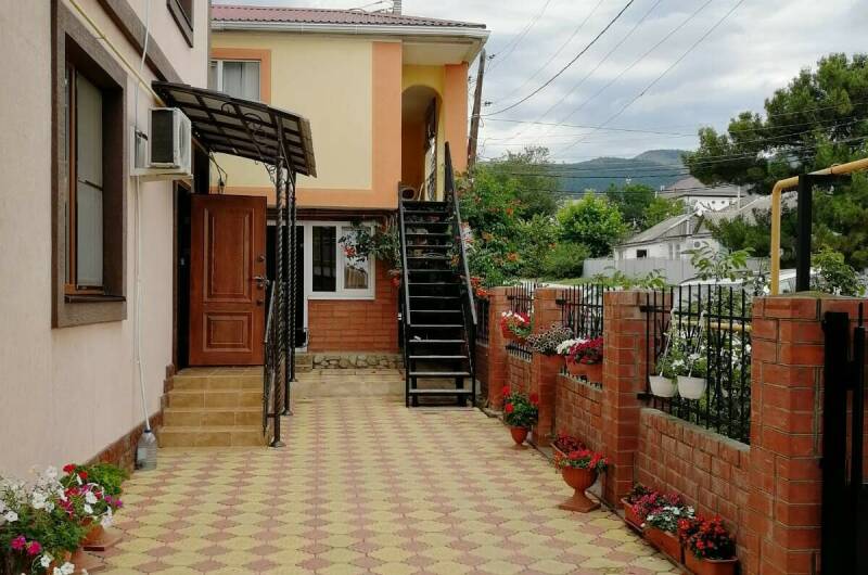 Изображение Изображение гостиницы &quot;Гостевой дом «Красный дом»&quot; #3 #1