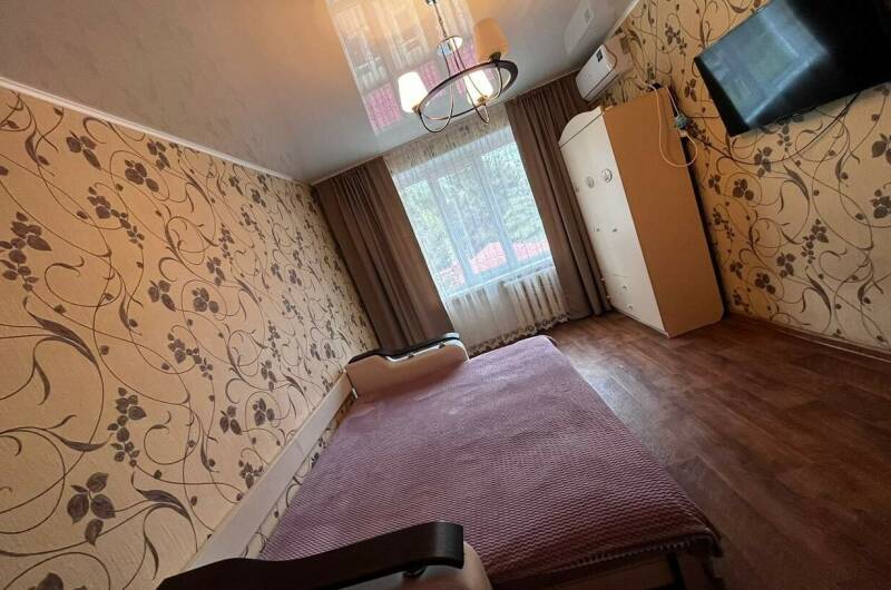 Изображение квартиры "Двухкомнатная в центре" #1