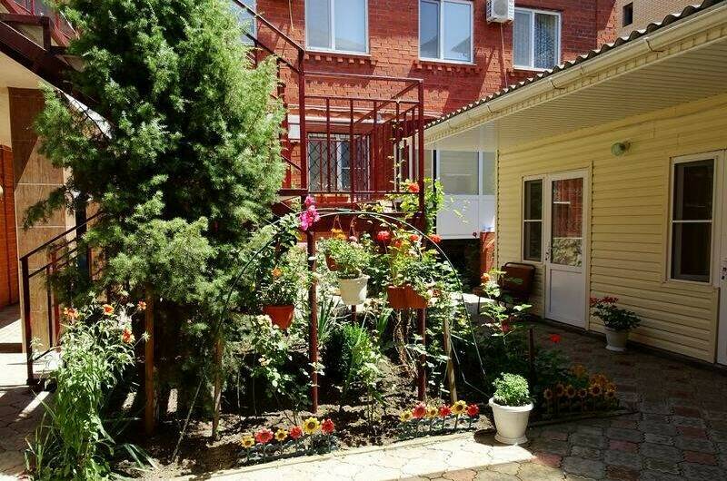 Изображение гостиницы "Гостевой дом «Виктория»" #1