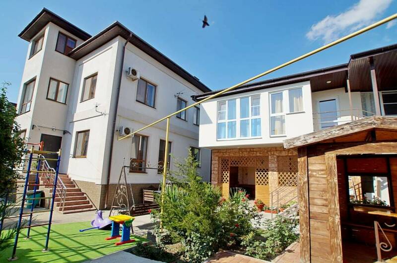 Изображение гостиницы "Коттедж «Четыре сезона»" #1