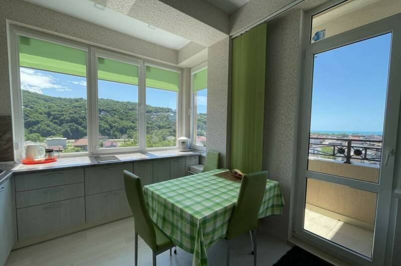 Изображение квартиры "Квартира с панорамным видом на море и горы" #1